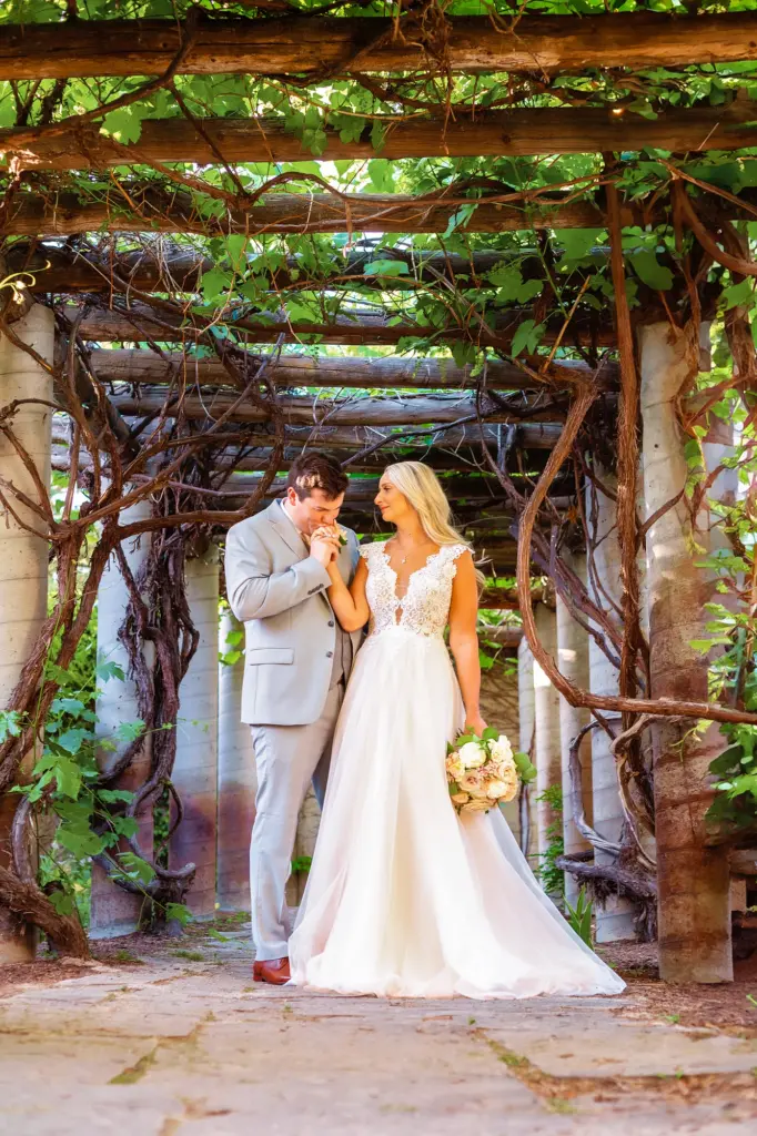 wedding photorapher utah thanksgiving point bridal session