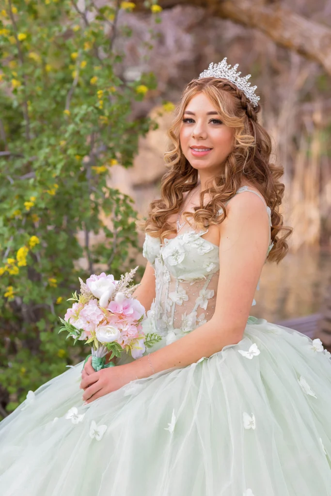 Shoot by quinceañera photographer
